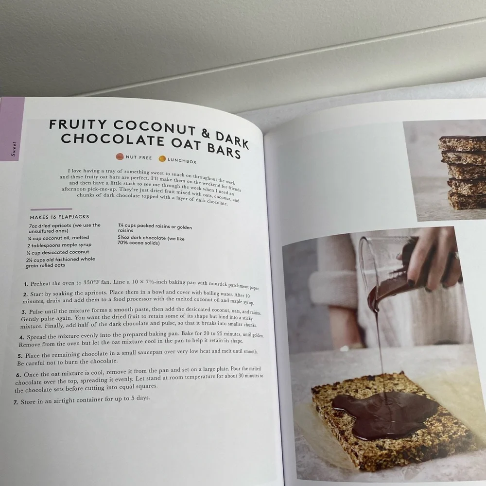 Deliciously Ella Quick & Easy Plant Based Deliciousness Over 100 Vegan Recipies - Picture 12 of 17